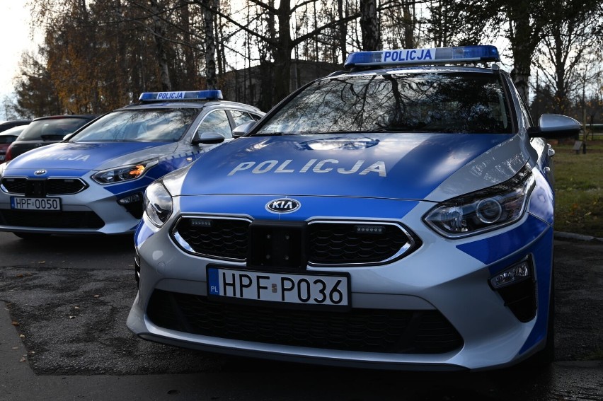 Rozpoznajesz tego mężczyznę? Natychmiast zadzwoń na policję