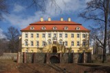 Urokliwy pałac w Biedrzychowicach