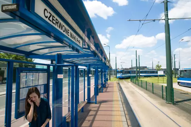 Zarząd Infrastruktury Komunalnej i Transportu pod koniec czerwca zdecydował się na zmianę nazw 31 przystanków autobusowych. Niektóre wydają się być absurdalne. Zobaczcie, które przystanki zmieniły nazwę!

"AGH" na "AGH/UR";
"Aleja 29 Listopada" na "Dobrego Pasterza";