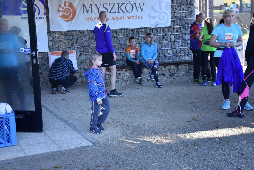 Październikowe bieganie na Dotyku Jury w Myszkowie ZDJĘCIA