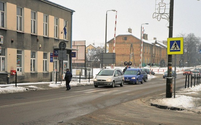 Od 2014 roku w rejonie przejścia dla pieszych przy ul. Piłsudskiego doszło do 3 wypadków, w tym 1 śmiertelnego.