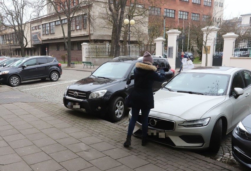 Parkowanie w radomskiej strefie będzie droższe. Za...