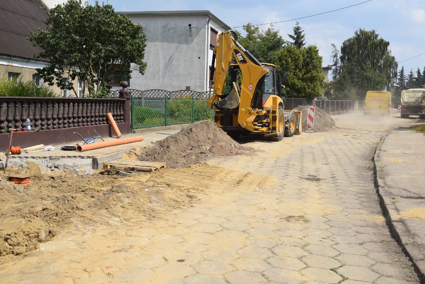 Rozpoczęły się pierwsze prace na ulicy Glinki. Inwestycja kosztuje 1,6 mln zł, z czego blisko milion to dofinansowanie z rządowego programu