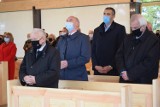 Jarosław Kaczyński przyjechał w sobotę na Podkarpacie. Wraz z parlamentarzystami i członkami rządu modlił się w Strachocinie [ZDJĘCIA]