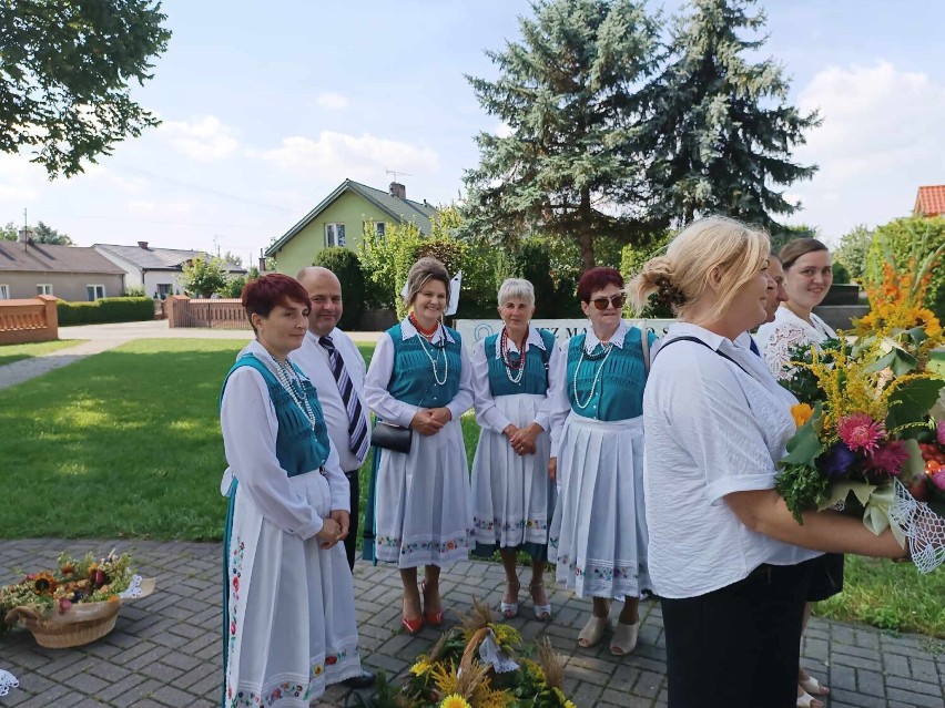 Dożynki parafialne u świętego Wojciecha w Sieradzu-Męce