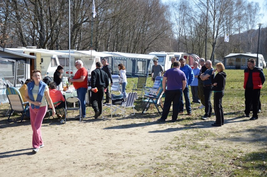 Już w miniony weekend w Rzewnicy wypoczywała spora grupa camperowców