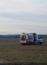 Wypadek na lotnisku w Pile. Spadochroniarz w ciężkim stanie