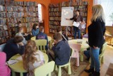 Pruszcz Gdański: Nadchodzi wiosna  zajęcia biblioterapeutyczne dla dzieci w bibliotece [ZDJĘCIA]