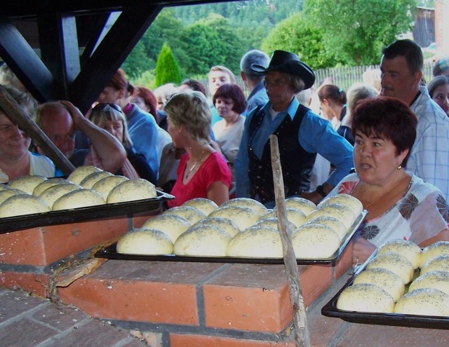 Zdjęcie pochodzi z 12. Pieczenia Chleba w Widnie, które odbyło się w 2009 roku