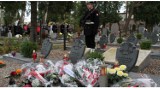 Oddali hołd zmarłym żołnierzom i działaczom na Wejherowskich Powązkach