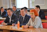 Jedna z ostatnich sesji Rady Miejskiej w Sławnie w kadencji 2014 - 2018 [ZDJĘCIA] - czy będzie winda w ratuszu?