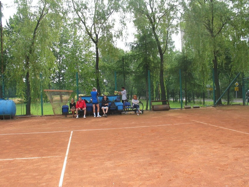 Wakacyjny Otwarty Turniej Tenisa Ziemnego w Roju wygrał Antoni Krótki