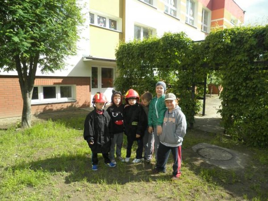 Choszczno: Wizyta strażaków w przedszkolu [ZDJĘCIA]