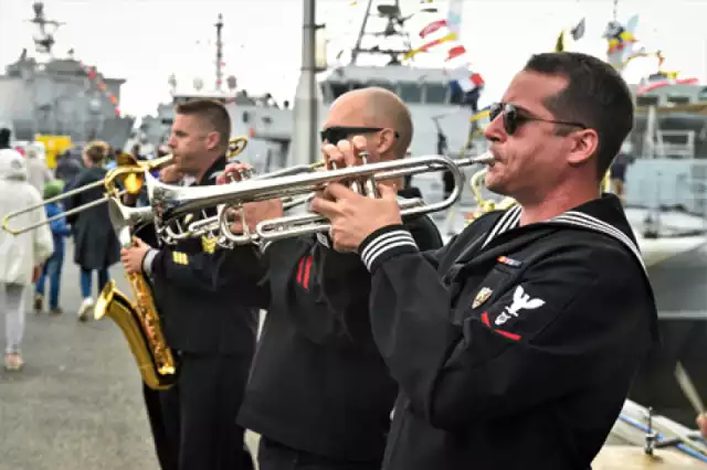 Muzycy z US Naval Forces Europe and Africa Band ruszają w trasę po Polsce. W sobotę wystąpią w Tarnowie