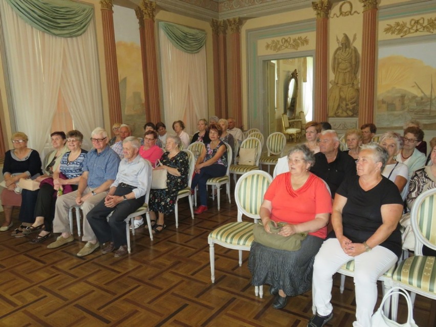 Seniorzy poznawali historię i kulturę regionu [FOTO]