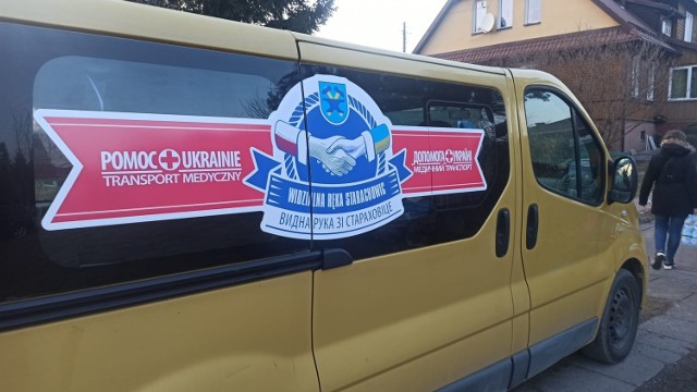 Tak wygląda nowy bus Widzialnej Ręki Starachowice. Na kolejnych zdjęciach zobaczcie wielkie pomaganie w Starachowicach w czwartek 3 marca.