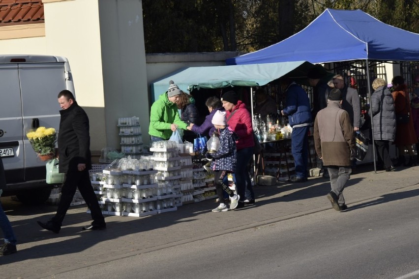 Tłumy skierniewiczan i osób przyjezdnych pojawiły się na...