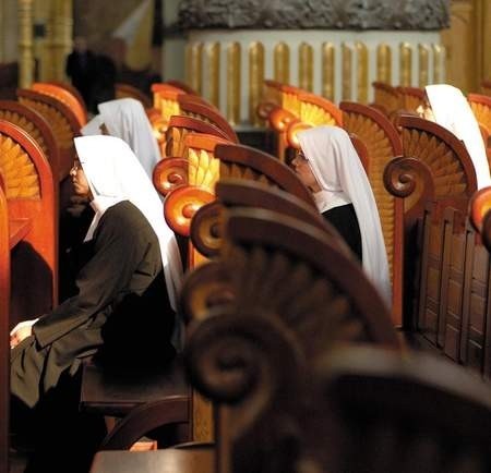 Poświęcenie bazyliki, sobota 12 czerwca 2004. Początek godz. 15.00 Fot.  W. Wylegalski