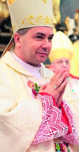 Ks. bp Wojciech Osial: "Nawet najlepszy podręcznik do religii nie zastąpi dobrego katechety"