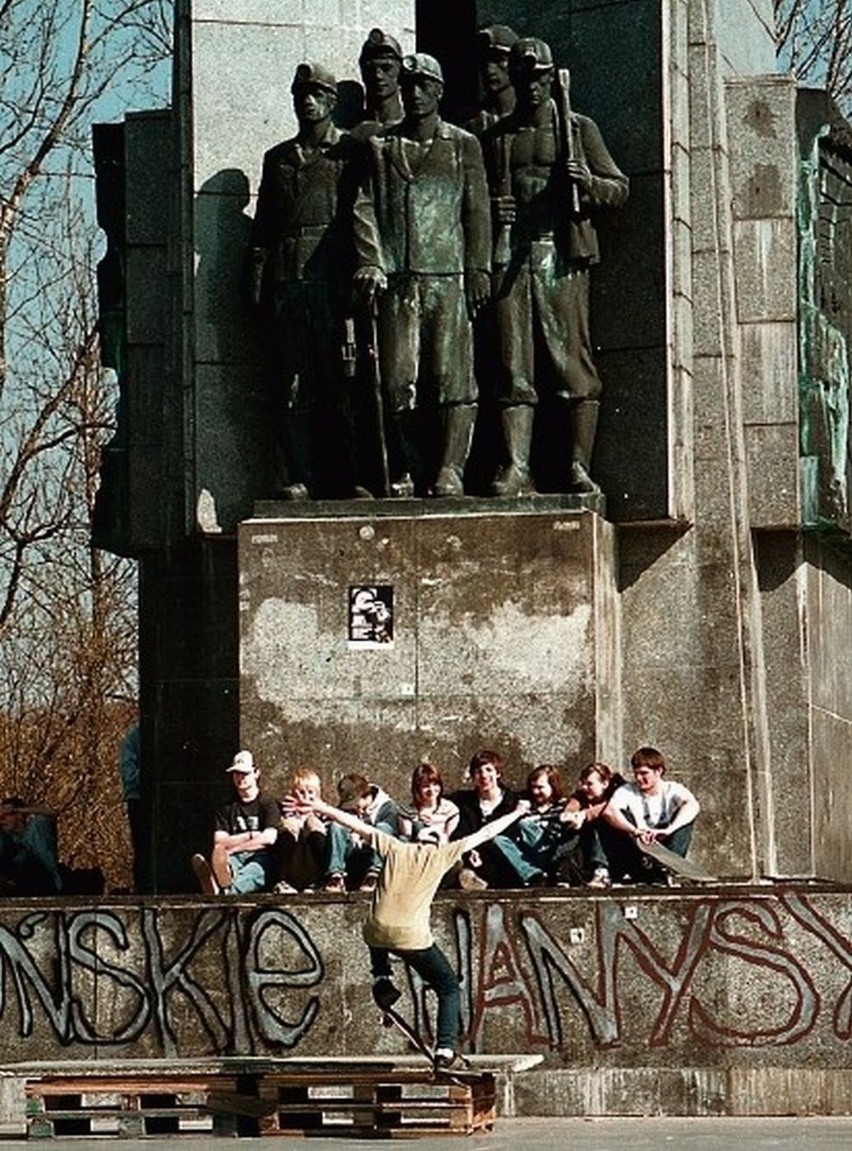 Plac przed pomnikiem Trudu Górniczego w Katowicach będzie skate parkiem