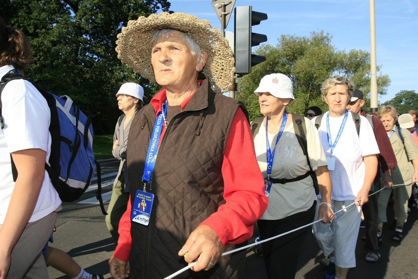 85. Łódzka Piesza Pielgrzymka - na Jasną Górę dojdzie we wtorek (zdjęcia)