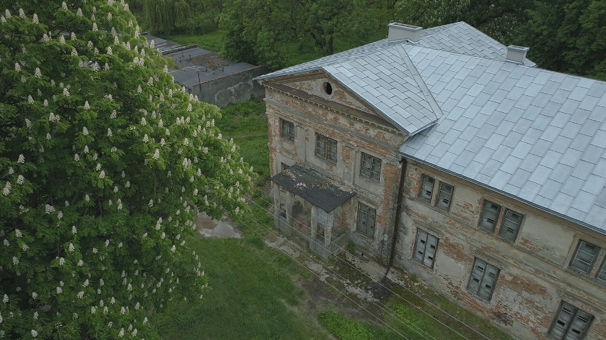 Trwa zbiórka na Dom Seniora w pałacu w Rudzie koło Wielunia. Potrzebne środki na wkład własny ZDJĘCIA