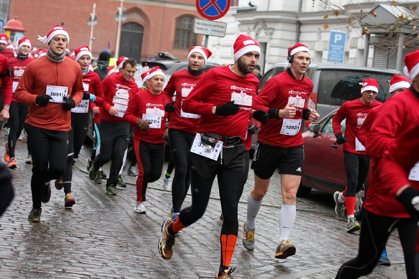 Zobacz także: XII Półmaraton św. Mikołajów [ZDJĘCIA]. Rekord...