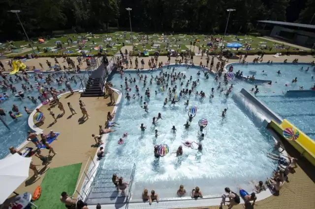 Kąpielisko w Jastrzębiu: impreza na basenie
