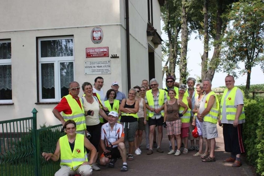 Mieszkańcy gminy Dobrzyca zorganizowali rajd rowerowy