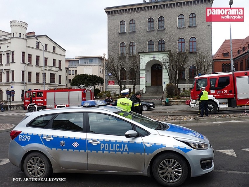 Ewakuacja Sądu Rejonowego w Wałbrzychu, po tym jak...