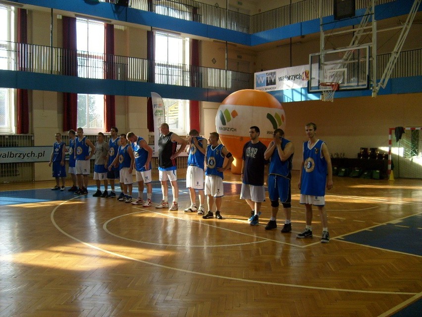 Wałbrzych: Mecz amatorów z ligowcami na zakończenie OSiR Basket Ligi