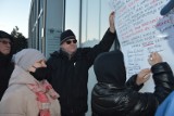 Protest przeciw Lex Czarnek w Zduńskiej Woli. Uczestnicy żądają weta prezydenta RP ZDJĘCIA