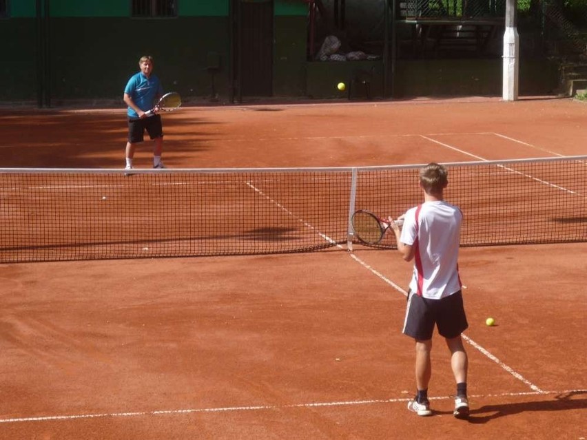Tenis amatorski jest w Gnieźnie popularną dyscypliną