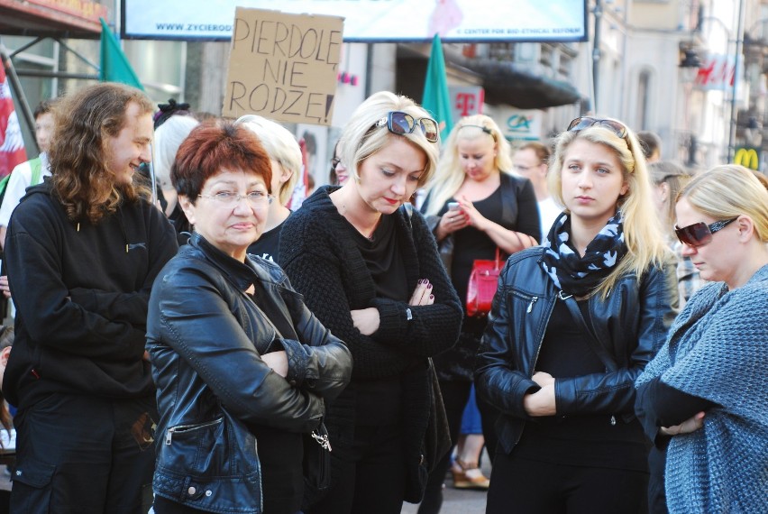 Czarny protest w Katowicach
