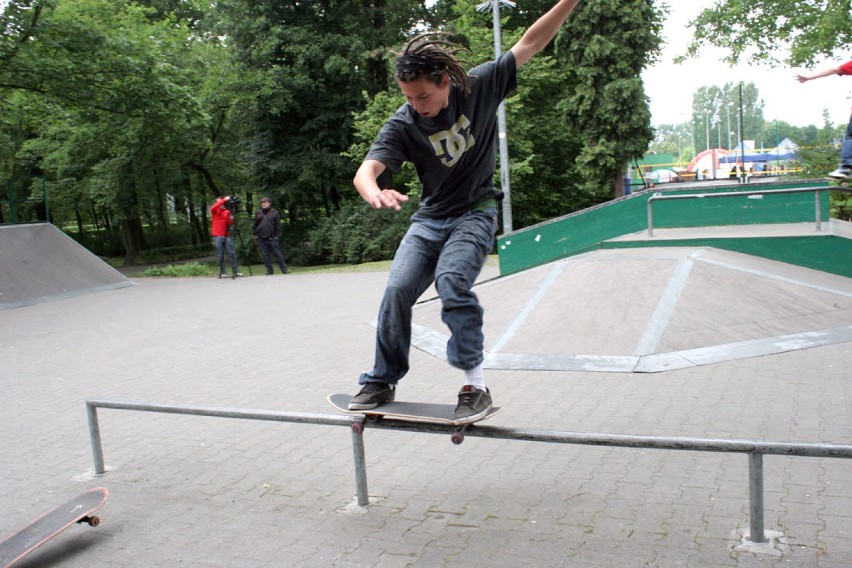Zawody skateboardowe we Wrześni.