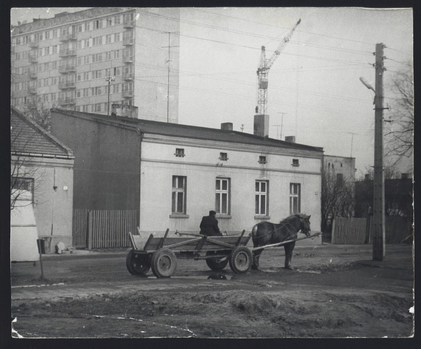 Ulica Świerczewskiego (obecnie Czyżewskiego) połowa lat 70. XX wieku