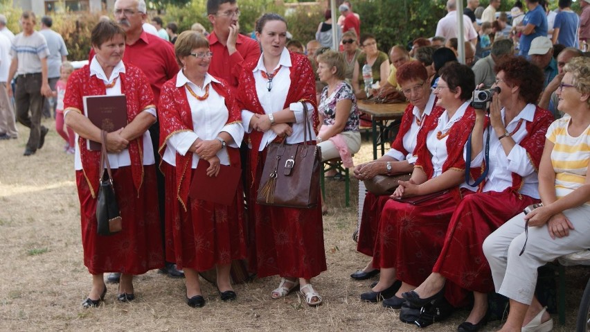 Zespół Pieśni i Tańca Kalina wystąpił na scenie przy hali Tatar