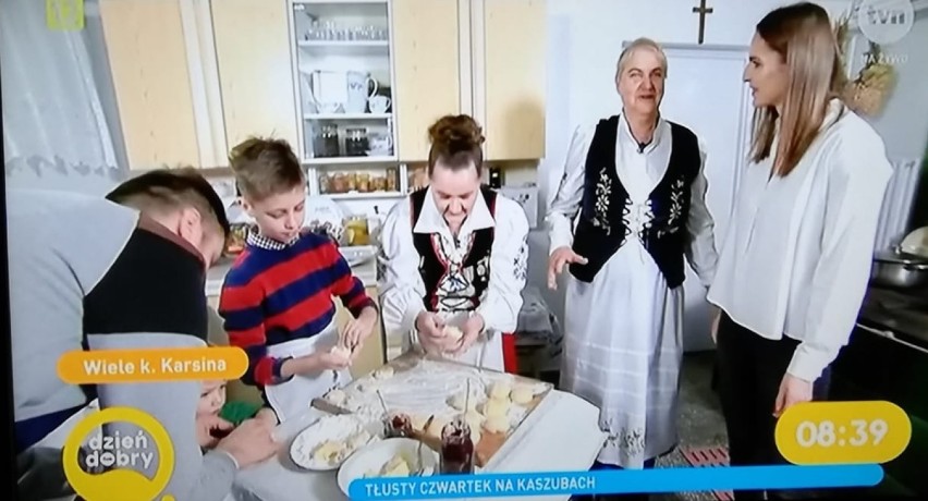 Dzień Dobry TVN gościł w pow. kościerskim. Halina Rogińska i Barbara Sałata piekły tradycyjne pączki