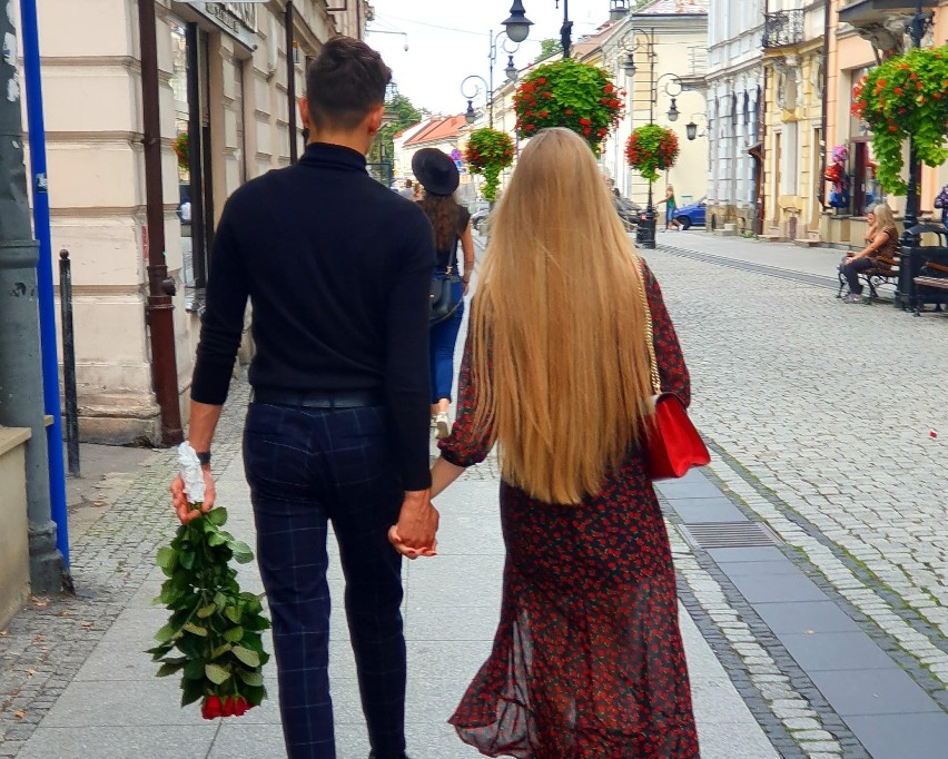 Jak spędzić dzień kobiet w Nowym Sączu? 
Kliknij w przycisk...