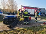 Wieluń. Wypadek w Dąbrowie, jedna osoba poszkodowana FOTO