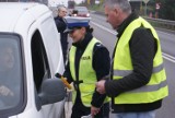 Policja w Kaliszu prowadziła akcję "Trzeźwość". Policjanci rozdawali alkotesty. ZDJĘCIA