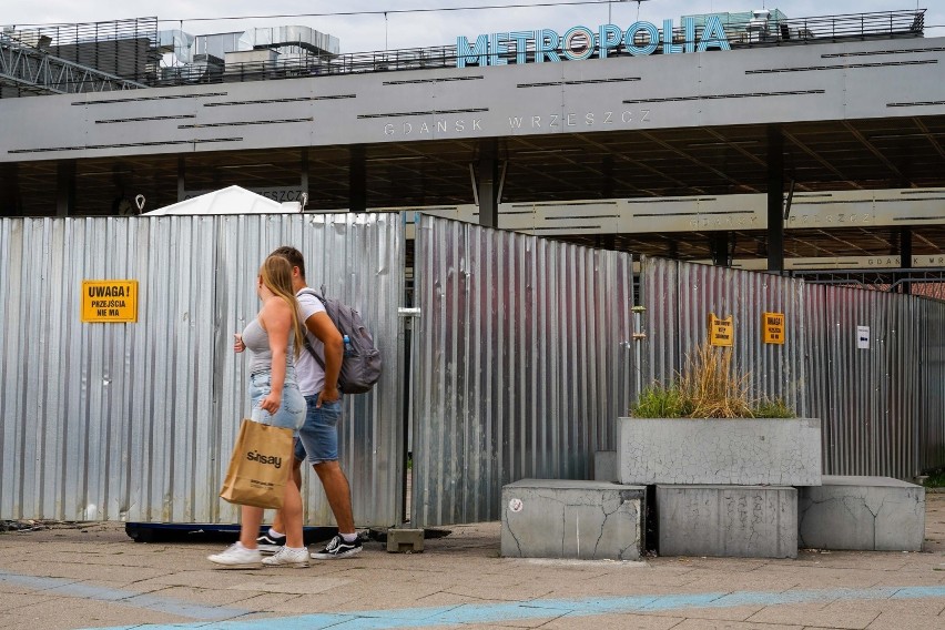 Trwają prace rozbiórkowe wokół dworca Gdańsk Wrzeszcz. Wkrótce przenosiny do nowego obiektu