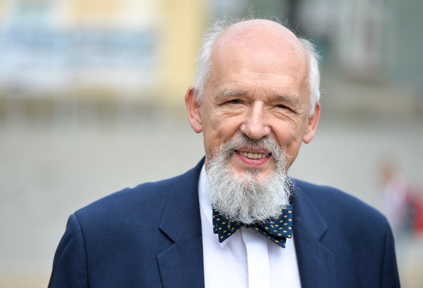 Janusz Korwin-Mikke lider Konfederacji i partii KORWiN przyjechał do Przemyśla. Mówił o aferze podkarpackiej 2.0 [ZDJĘCIA]