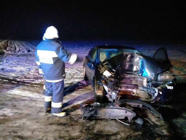 Wypadek w gminie Izbica Kujawska. 22-letni kierowca pijany