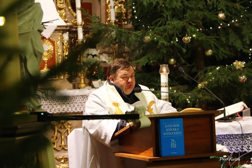 Boże Narodzenie 2022 w Czarnożyłach. Piękna szopka i świąteczny wystrój kościoła