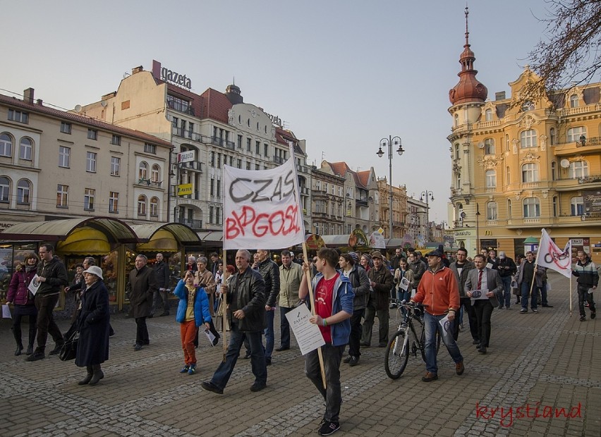 Manifestacja przeciwko protoruńskiej polityce marszałka województwa
