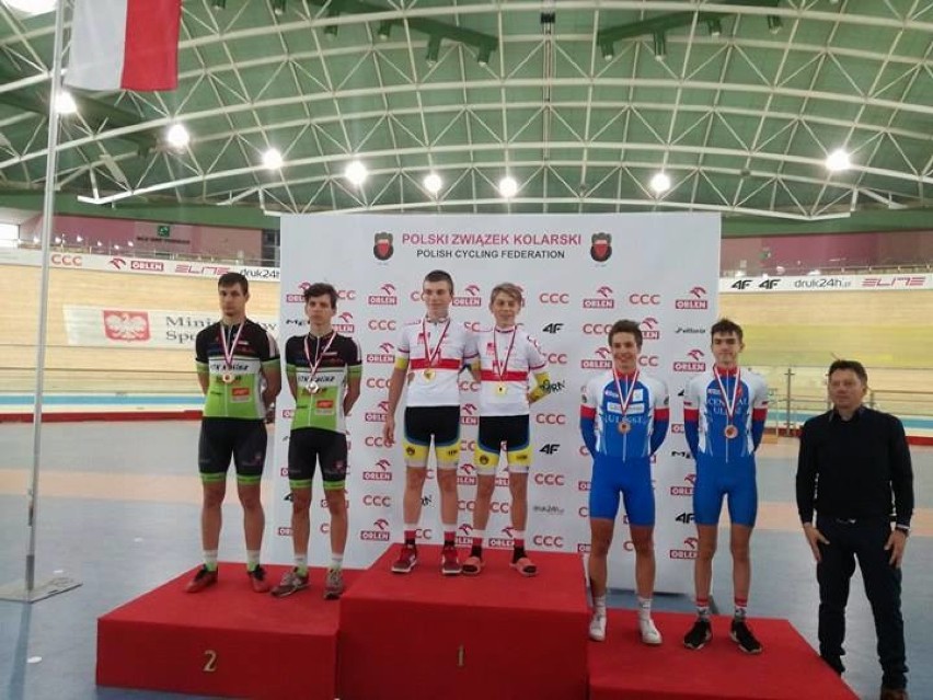 Adam Długaś i Konrad Trzęsowski na podium