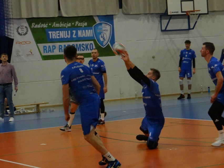 Volley Radomsko przegrał z PGE Skrą Bełchatów II [ZDJĘCIA]