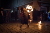 Fireshow. Taniec i ogień na Krakowskiej w Opolu