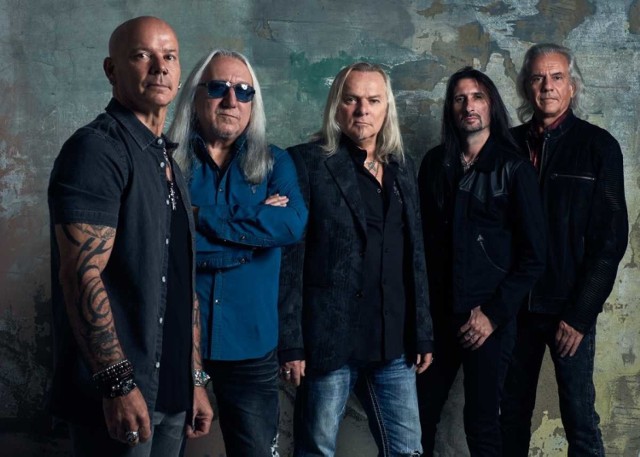 Grupa Uriah Heep powstała pod koniec lat sześćdziesiątych. Jej założyciel, charyzmatyczny gitarzysta i kompozytor Mick Box nie musiał długo czekać, by działalność jego kapeli spotkała się z żywym zainteresowaniem nie tylko w rodzimym Londynie – w ciągu kilku lat zespół stał się rozpoznawalny w całej Wielkiej Brytanii.